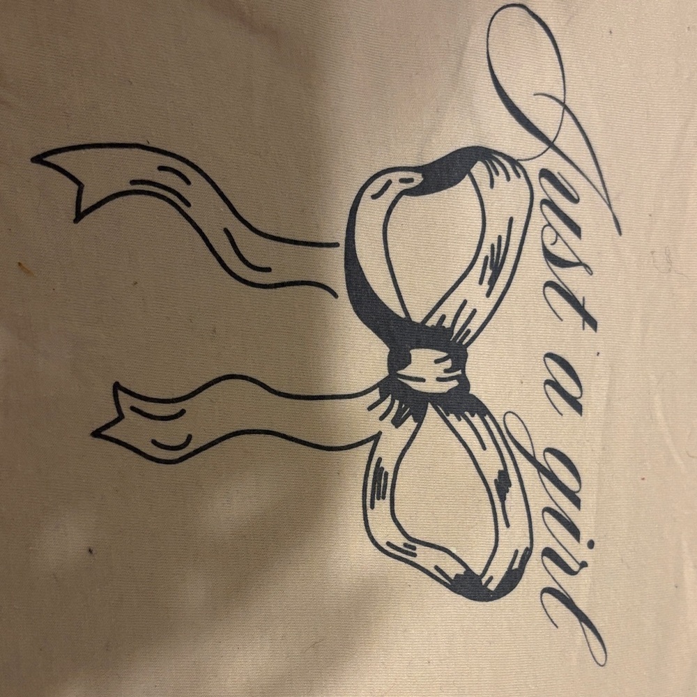 Women's Short Sleeve Tee - Cream